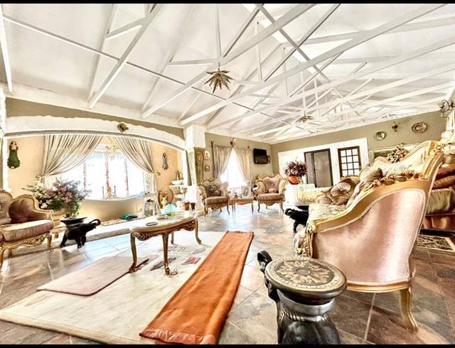 FARM FOR SALE IN SCHIETFONTEIN AH